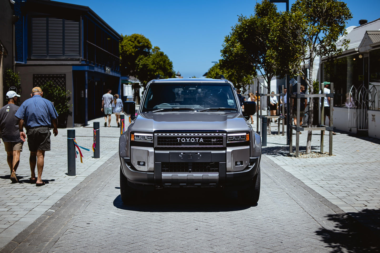 2025 Toyota Land Cruiser Prado VX-R