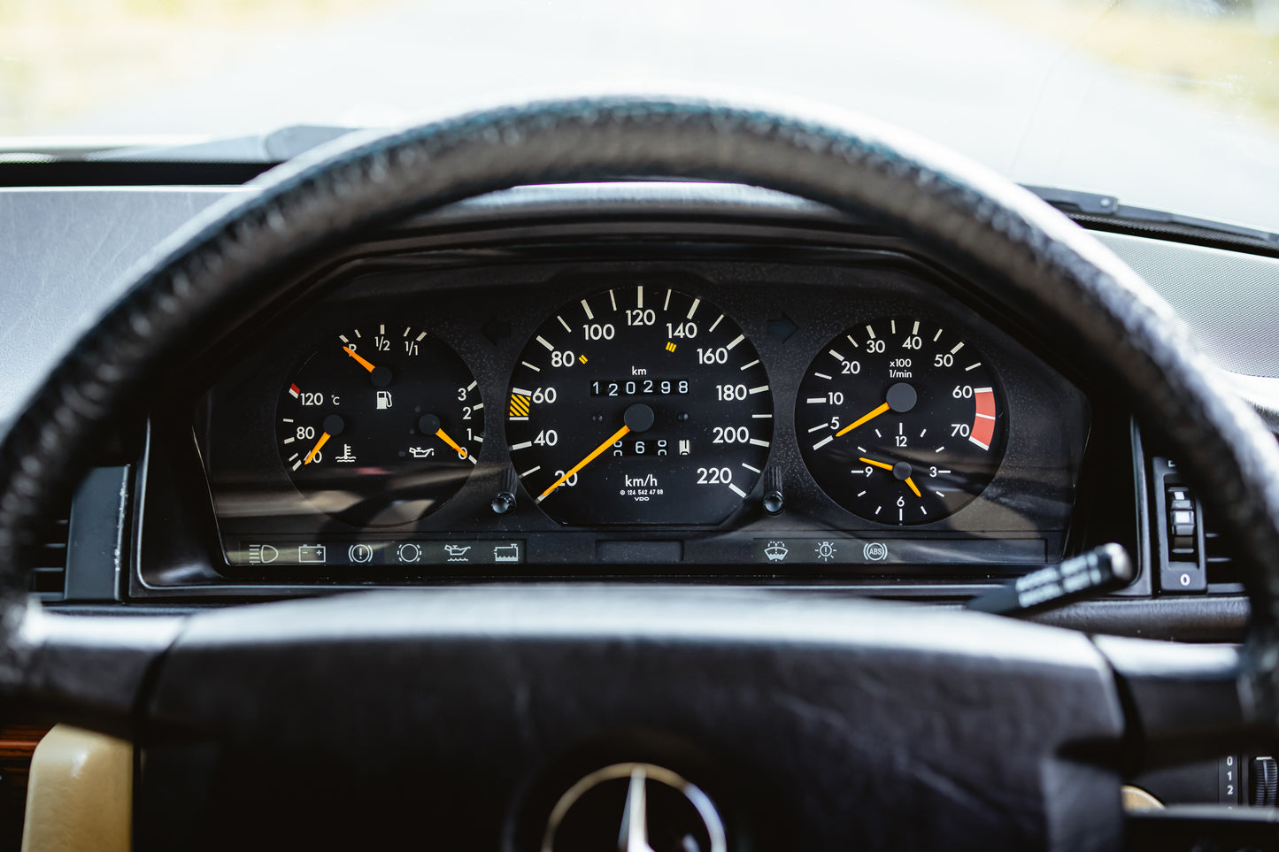 1991 Mercedes-Benz 200 E