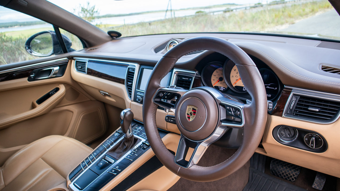 2015 Porsche Macan S