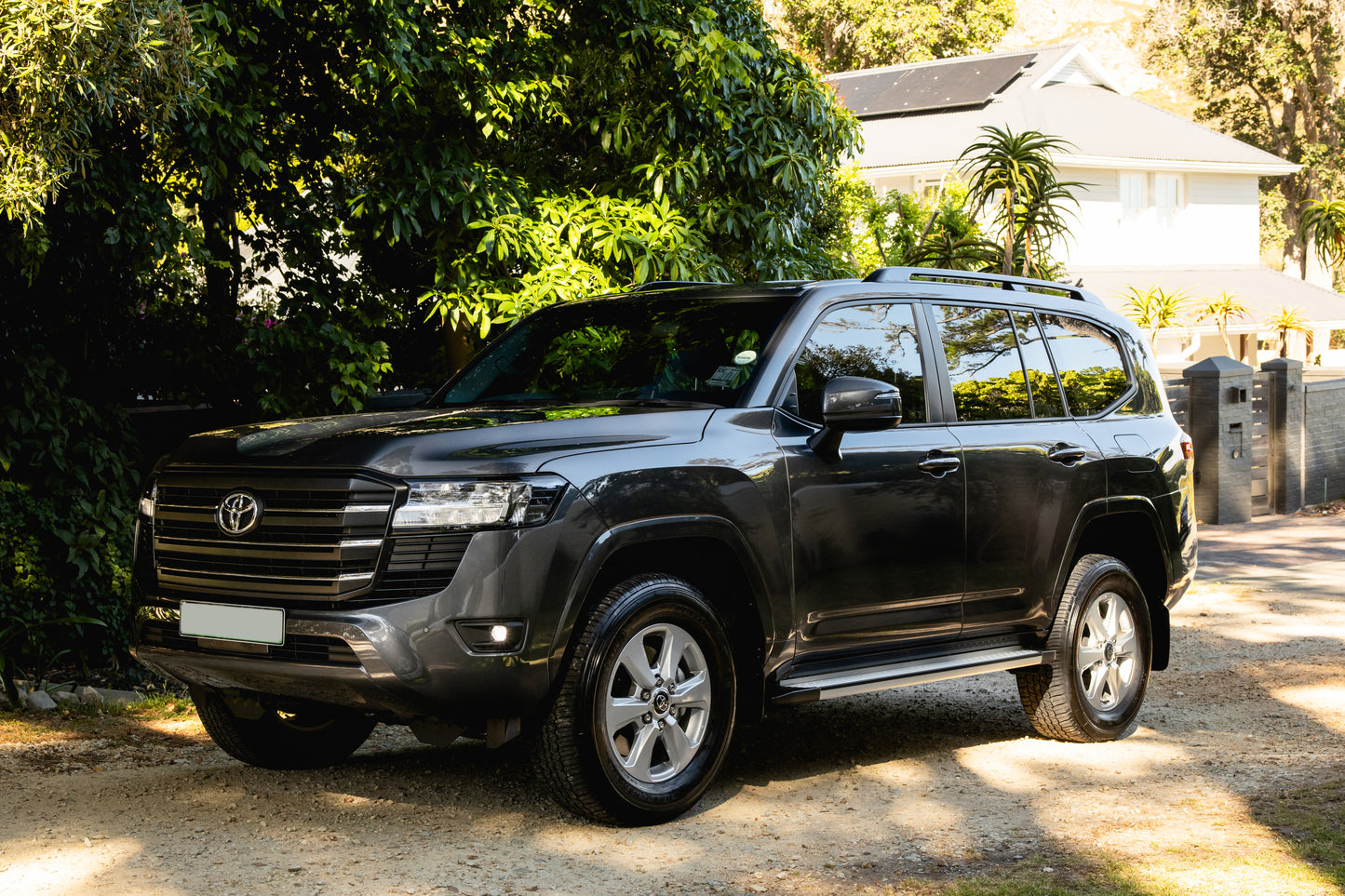 2025 Toyota Land Cruiser 300 3.3D GX-R